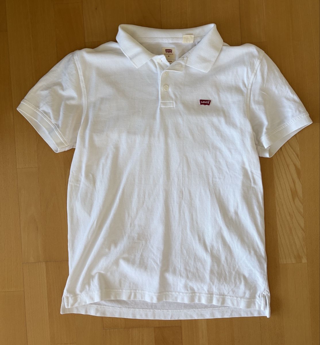 Levi's Magliette Polo: Levi's Polo Shirt – Usato da Wolfhausen venduto da lara.f03