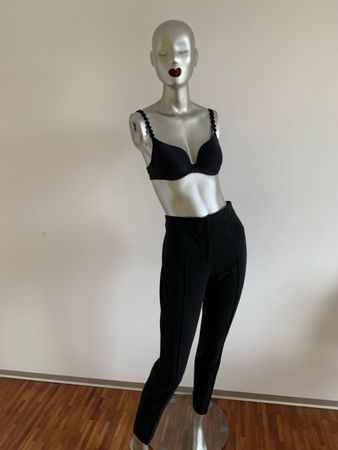 AKRIS: Neue elegante, grau-melierte Hose, Gr. 38
