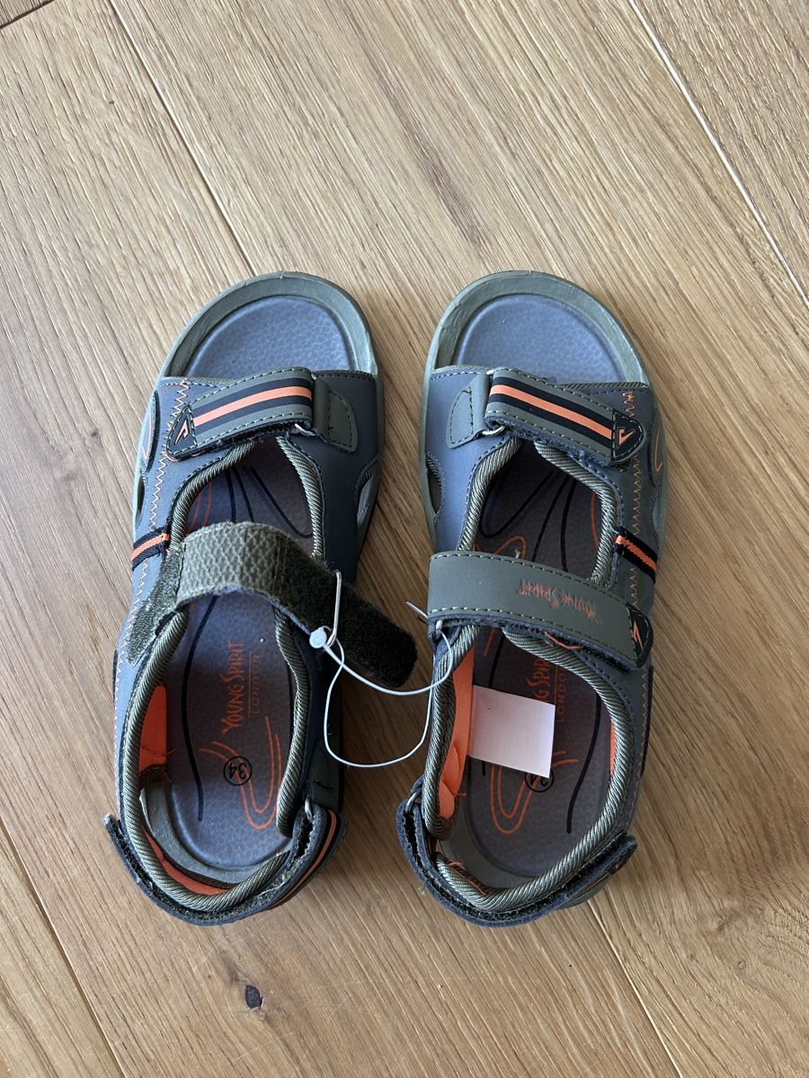 Scarpe per ragazzi: Sandalen Gr 34 – Nuovo (secondo la descrizione) da Münchenstein venduto da Lunalin