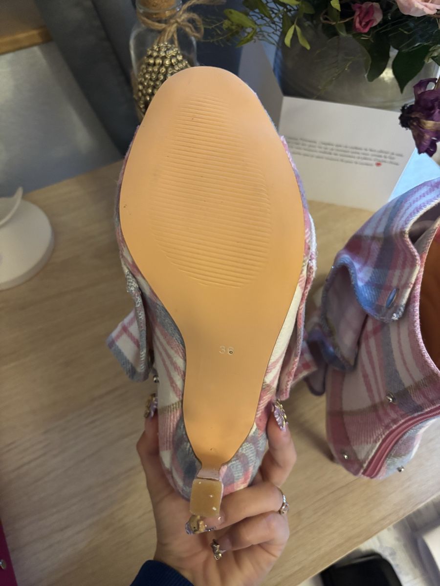 Herrenschuhe: Bottine à talon à vendre – Neu und originalverpackt aus Sonceboz-Sombeval von Luna_p1414 5