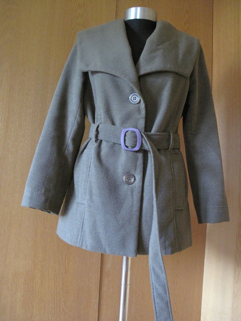 Mäntel: Mantel Gr.44 Porto 9 Fr. – Gebraucht aus glarus von Engel_888