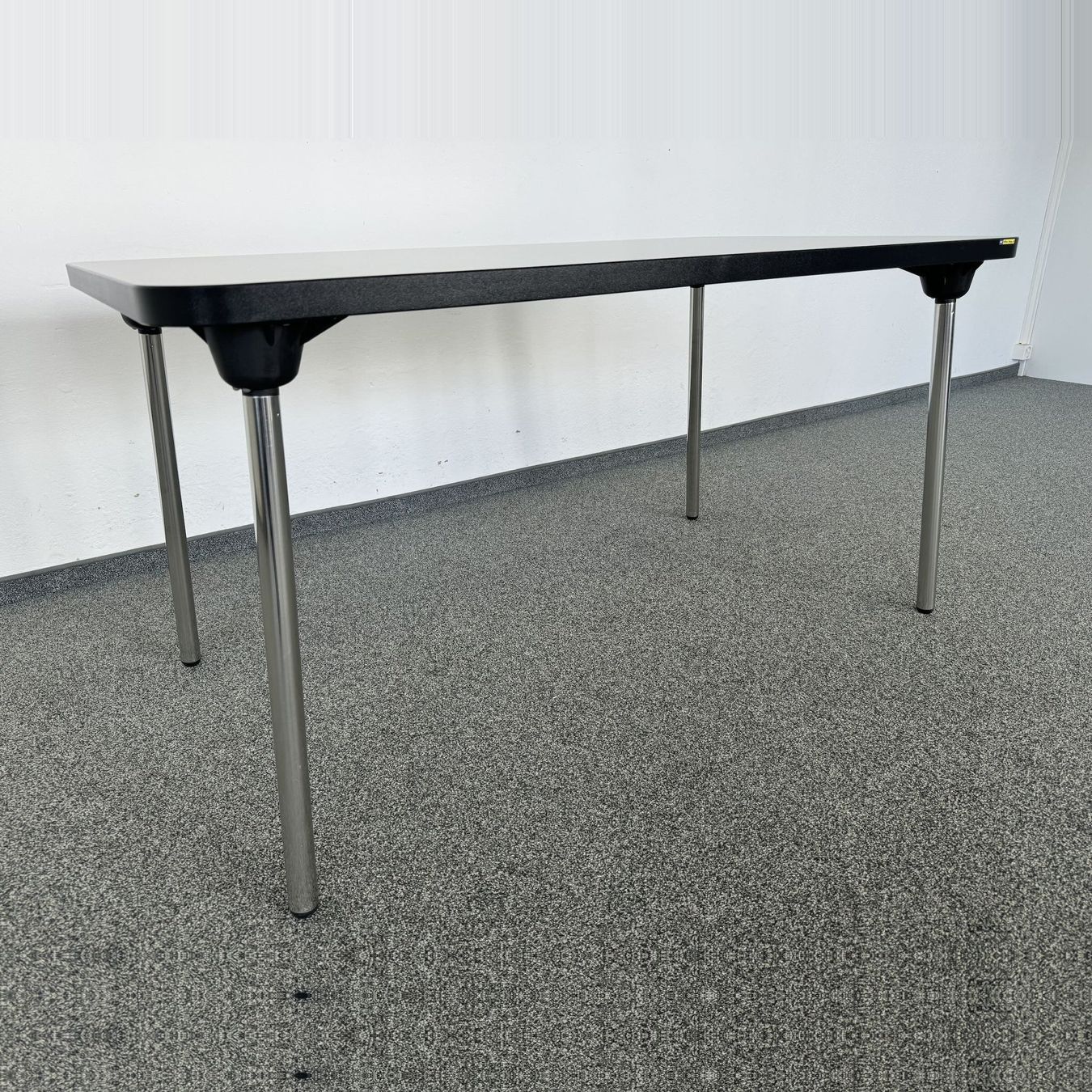 Tavoli: Top Design Free Klapptisch – Usato da Schönenwerd venduto da mcofficeshop 1