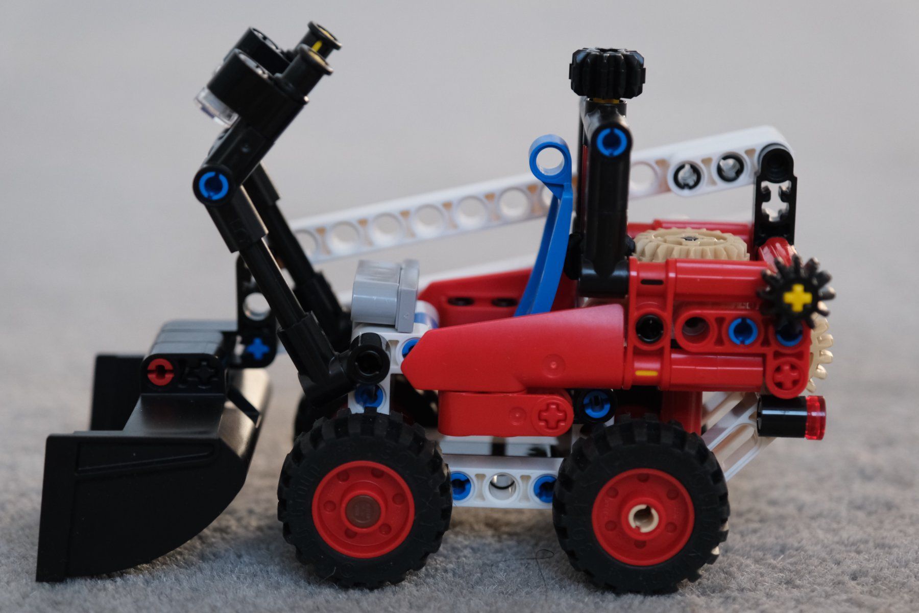 Lego Kit di costruzioni: Lego Technic set 42116 Kompaktlader / Chargeuse compacte – Usato da Nyon venduto da JJZA 1