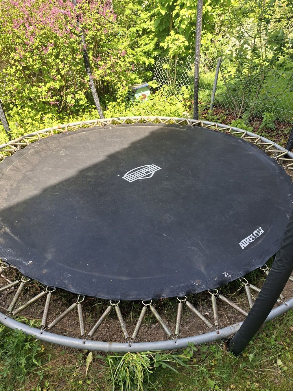 Trampolini: BERG Trampolin Air Flow inground, Durchmesser 330cm – Usato da Affoltern am Albis venduto da Anda4 5