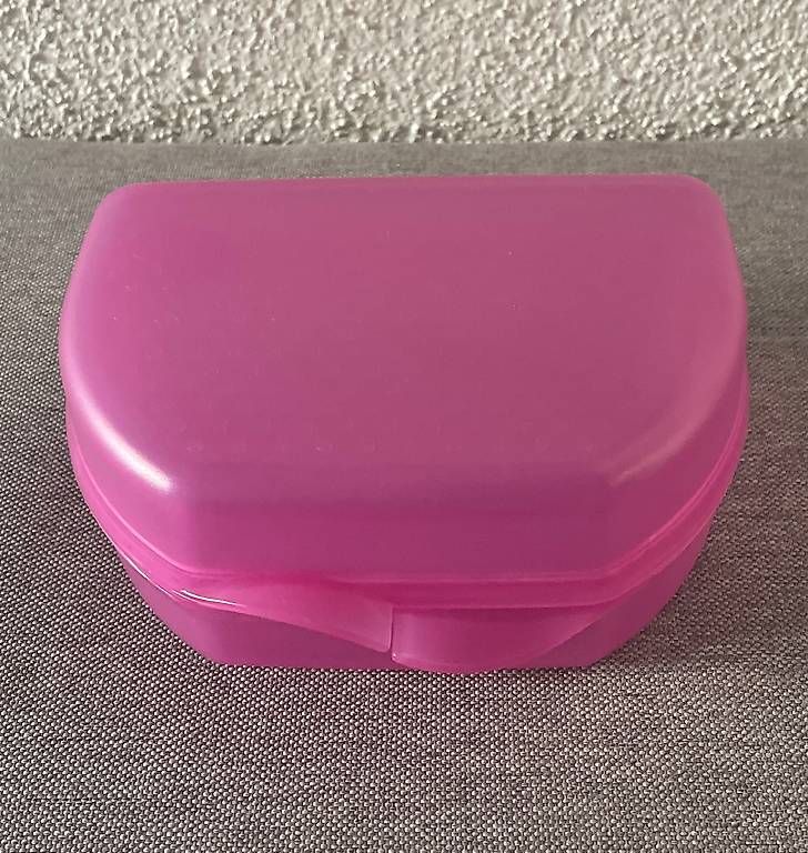 Contenitori & Simili: Tupperware Znünibox pink NEU – Nuovo e nell'imballaggio originale da Künten venduto da Gubapri