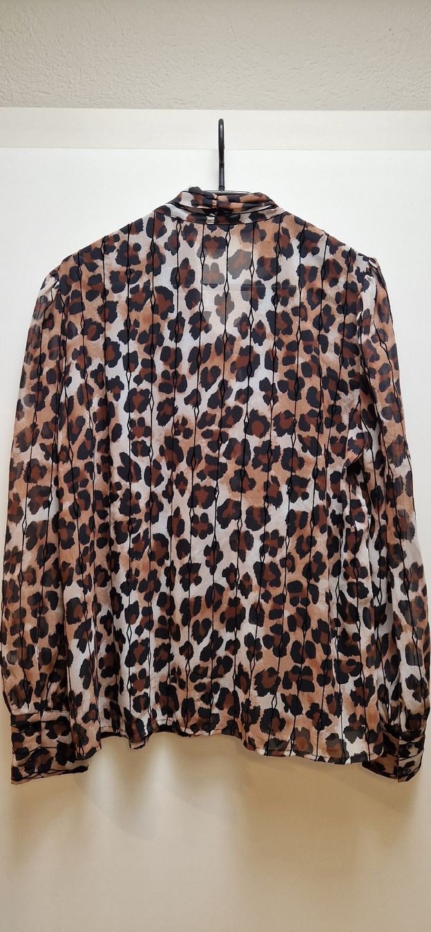 Madeleine Camicette: Madeleine Bluse, Gr. S, Leo-Look, neuwertig – Usato da Urdorf venduto da sab_hz2z 4