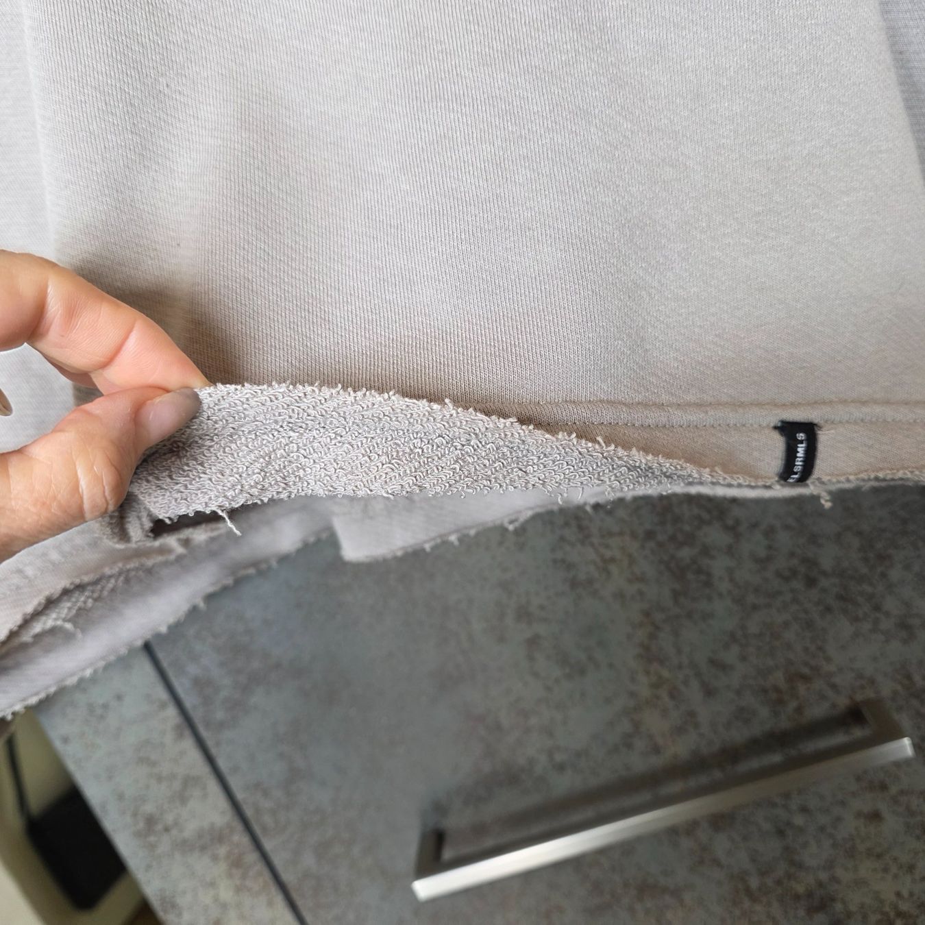 Maglioni & Felpe: 🐸 ELIAS RUMELIS PULLOVER S HELLGRAU V-NECK MEGA SCHÖN – Usato da Môtier (Vully) venduto da Frogs 5