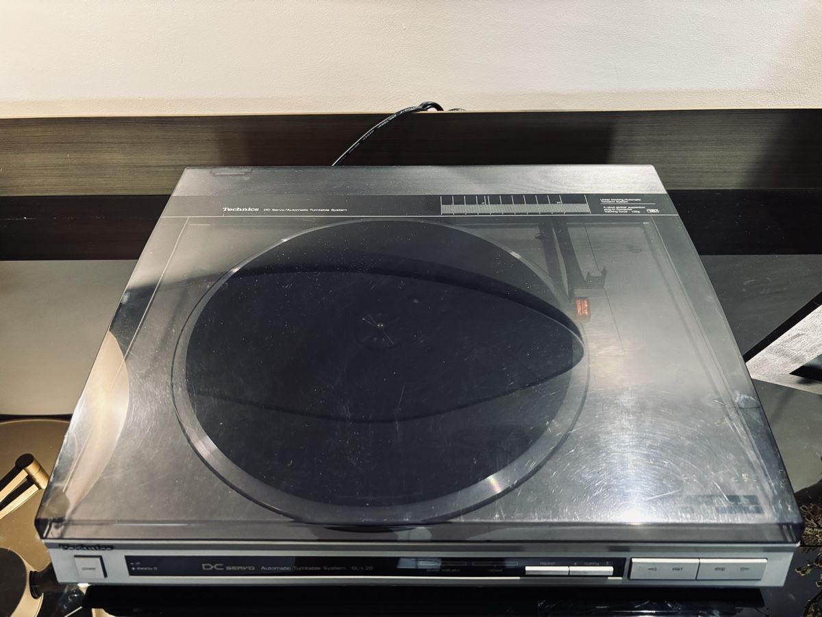 Technics Giradischi: Technics SL-L20 Plattenspieler DC Servo Automatic – Usato da Oetwil an der Limmat venduto da misssenzapensieri 3