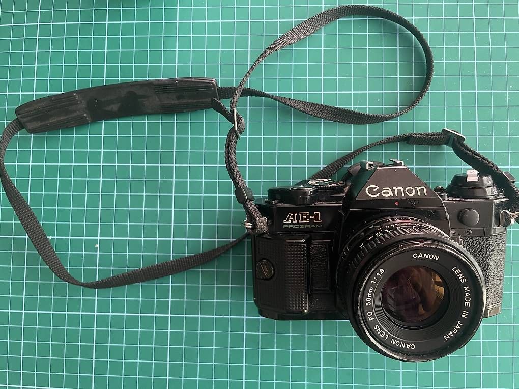 Fotocamera: Canon ae1 programme 50mm+ 70-120mm  – Usato da Châtel-St-Denis venduto da adrili025 2