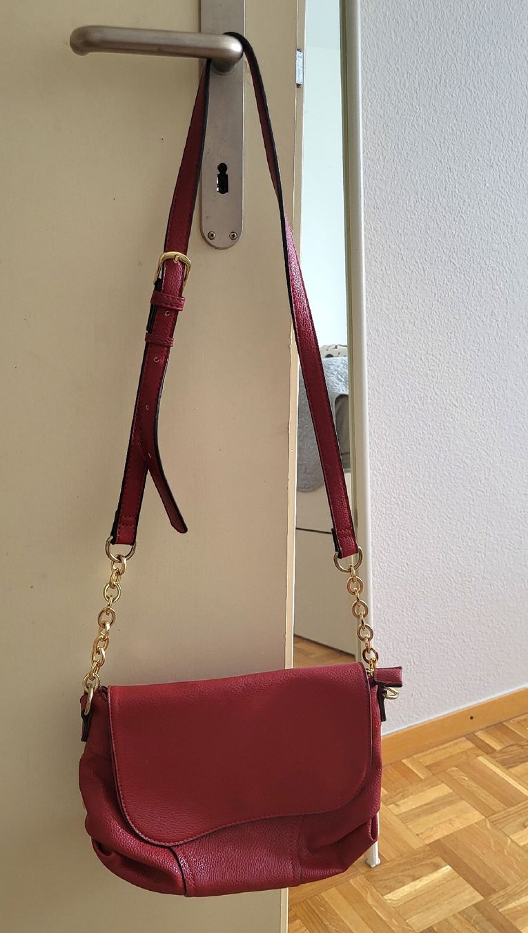 Taschen für Damen: Le sac rouge – Gebraucht aus Pully von MiaJune 1
