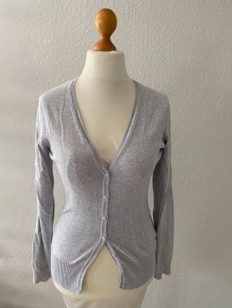 Strickjacke in Grau , Gr. 40