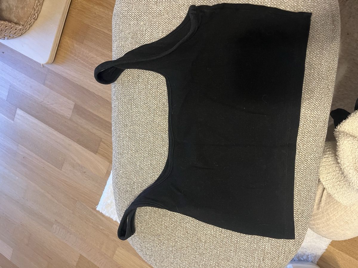 Lots de vêtements: Top Set Schwarz/ S/M – D'occasion à Kriegstetten par Musli15 1