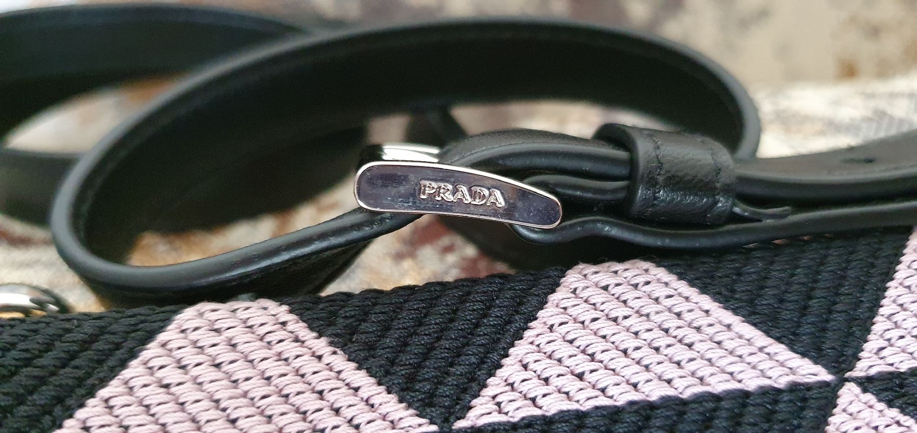 Prada Taschen für Damen: Prada Triangle – Gebraucht aus Herznach von DieMartin 5