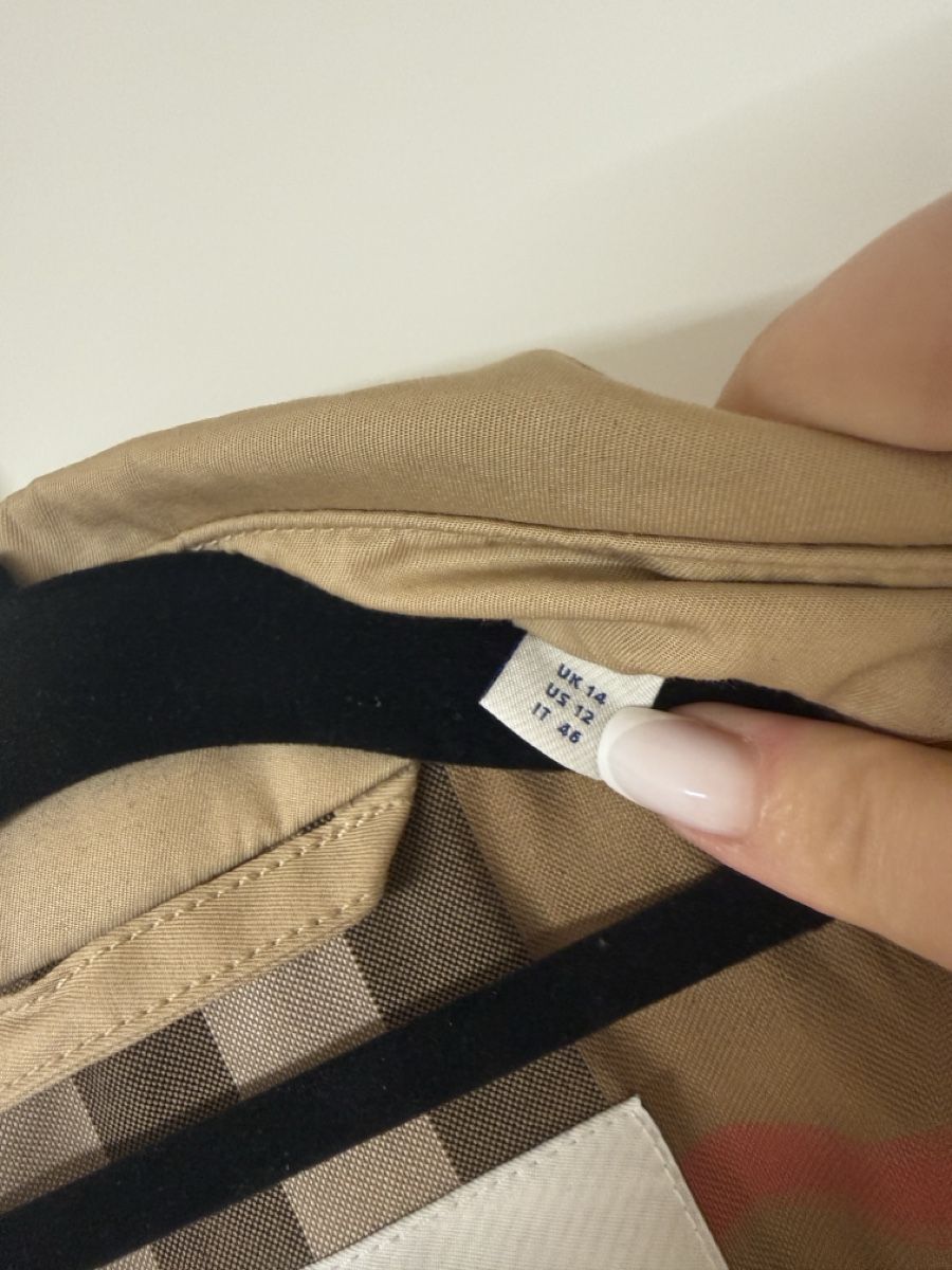 Burberry Cappotti: Burberry Trenchcoat neu – Nuovo e nell'imballaggio originale da Landquart venduto da Fisch0004 3