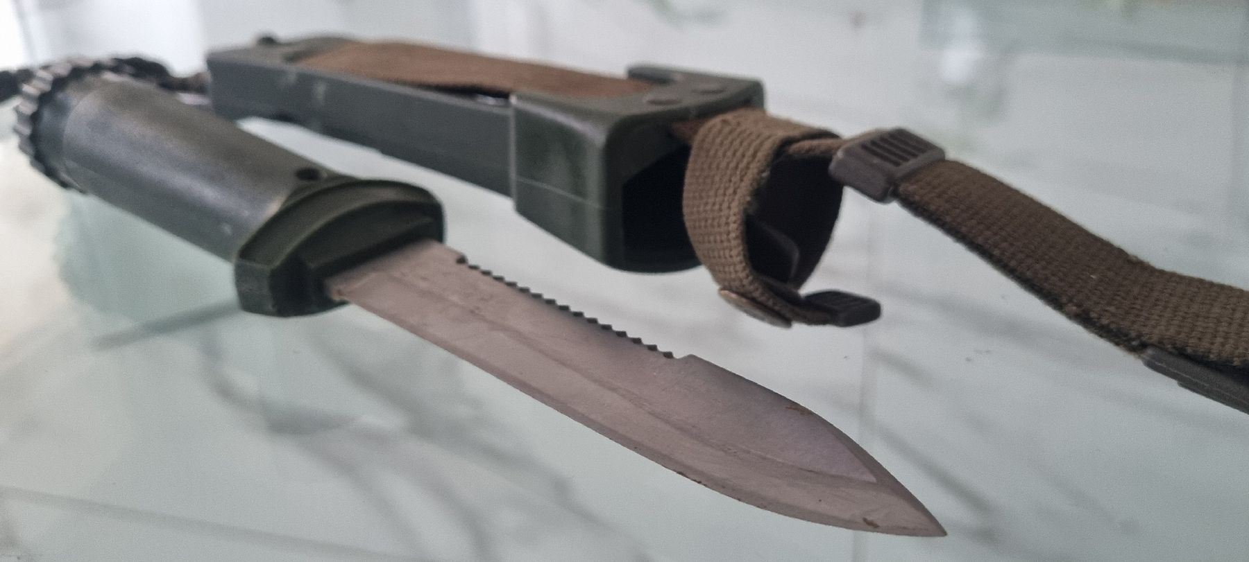 Aitor Knives Coltellini militari: Coltello AITOR Jungle King III – Usato da Ligornetto venduto da nic_rp2g