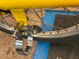 Töffli Puch Veluxe x30s Schraube für Auspuffbride M6