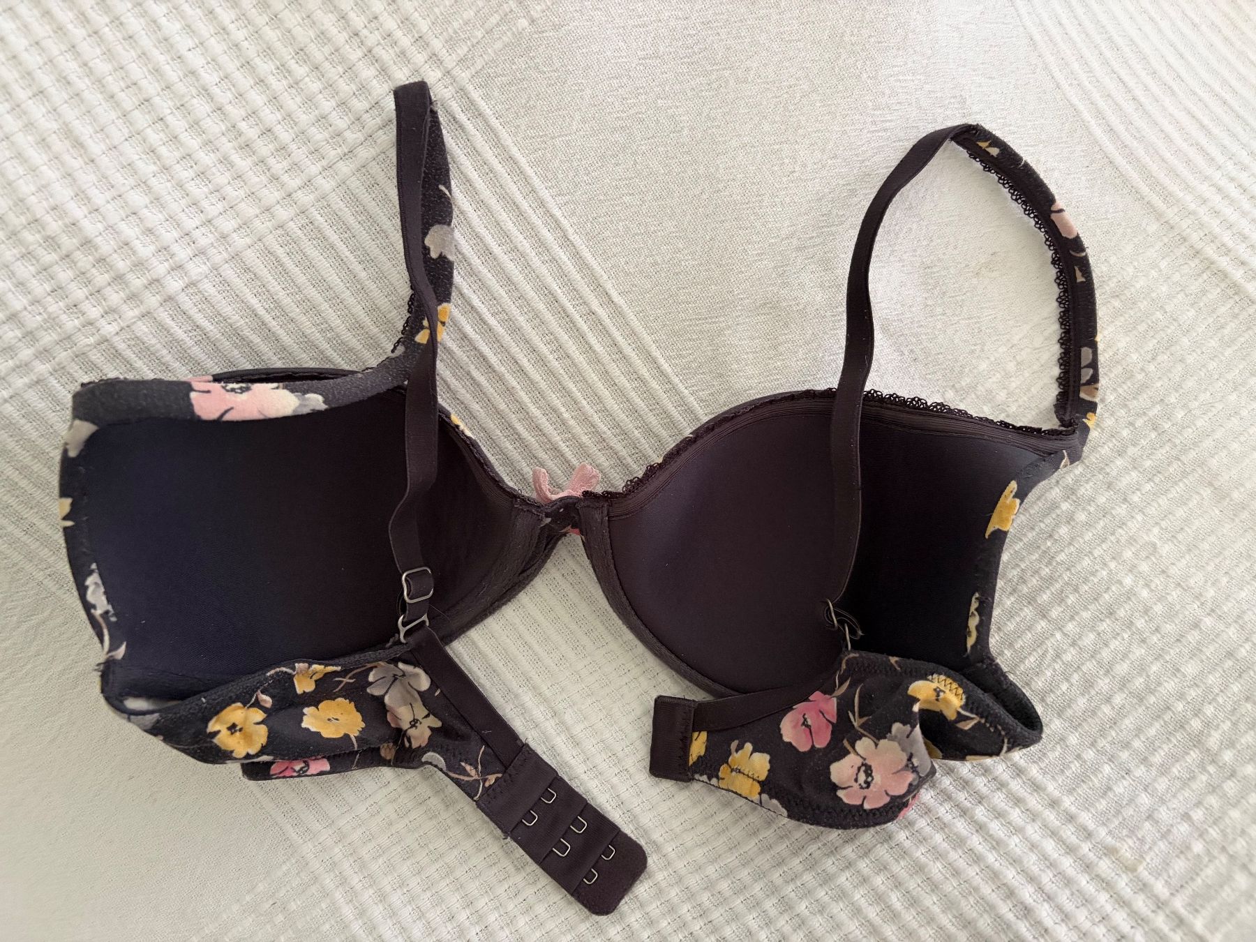 Victoria's Secret Altra biancheria intima: Victoria's Secret BH 70C – Usato da Frauenfeld venduto da Ca_moenli 1
