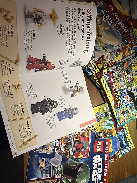 Riviste & Magazine: 22 Lego Zeitschrifften + Lego Malbuch – Usato da Pfyn venduto da fir_q95r 1