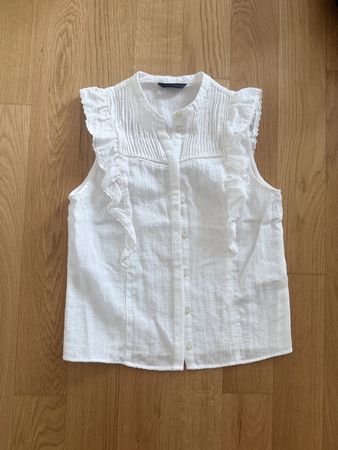 Neuwertige Zara Bluse, weiss, Rüschen, ideal für Sommer!