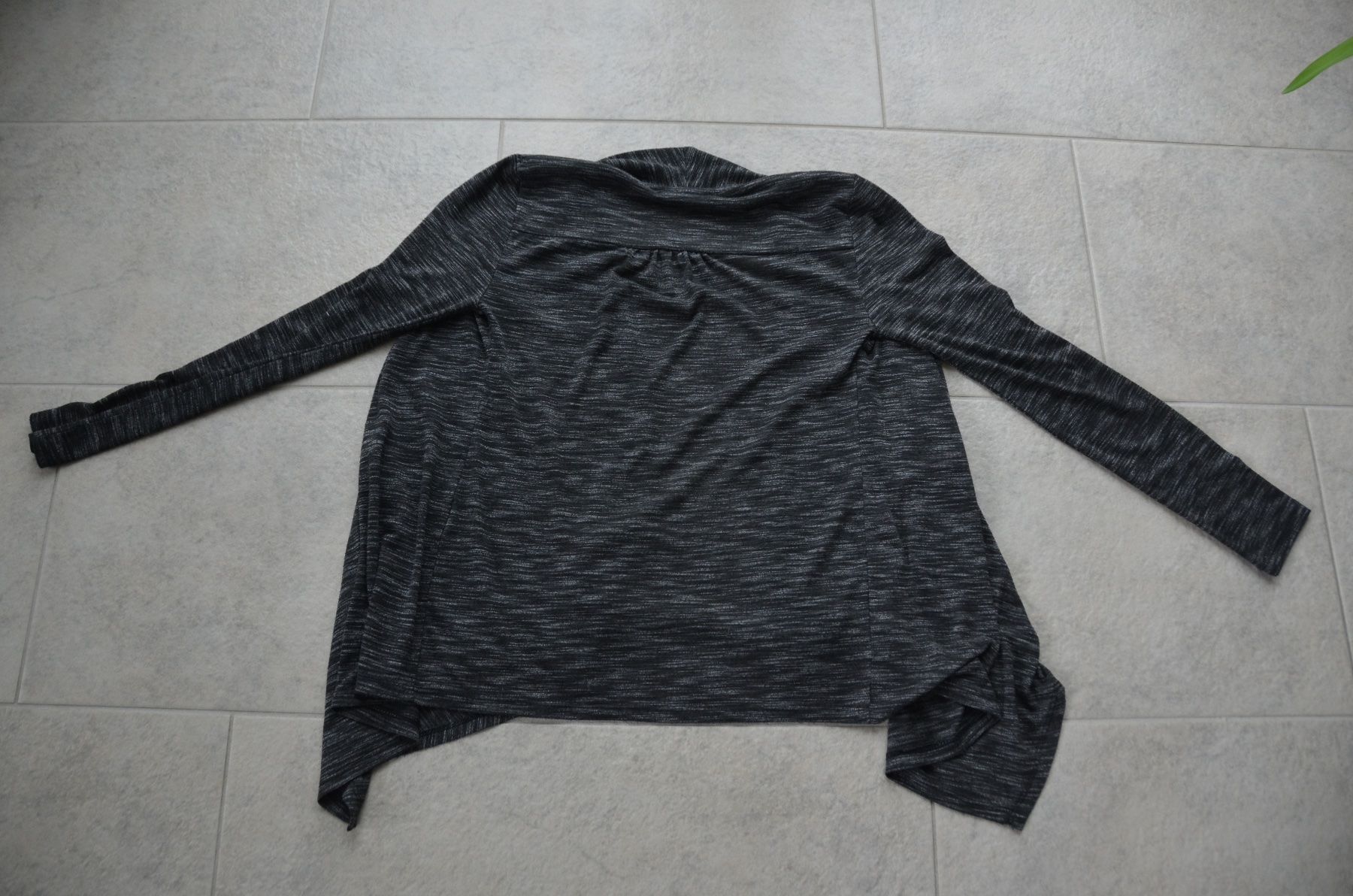 Only Giacche & Cappotti: leichte Jacke Only Grösse XS graumeliert – Usato da Schleinikon venduto da kissa07 1