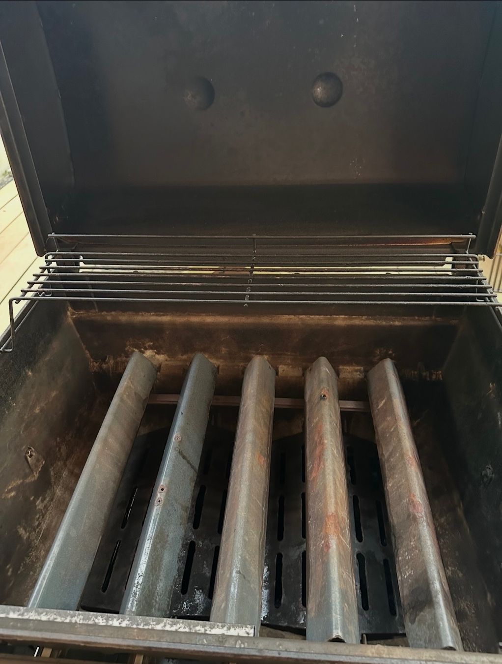 Weber Griglie: Weber Genesis Gasgrill 4 Brenner gebrauchter Zustand – Usato da Schellenberg venduto da Brigitte000 2