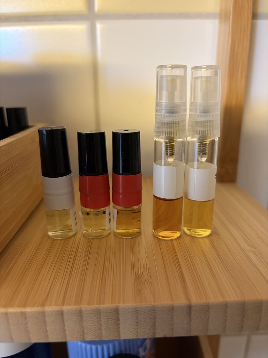Amouage Profumi & Eau de Toilette: 5 Amouage Proben Outlands Decision Interlude Black Iris Suns – Usato da Watt venduto da Kurikum83 1