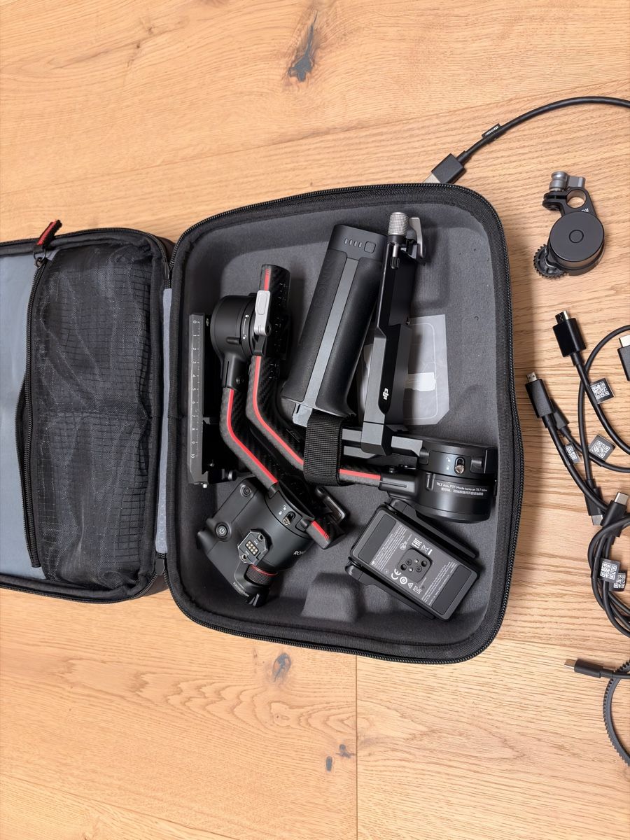 DJI Altri Accessori: DJI RS 2 Pro Combo – Usato da Rotkreuz venduto da limiRS 2