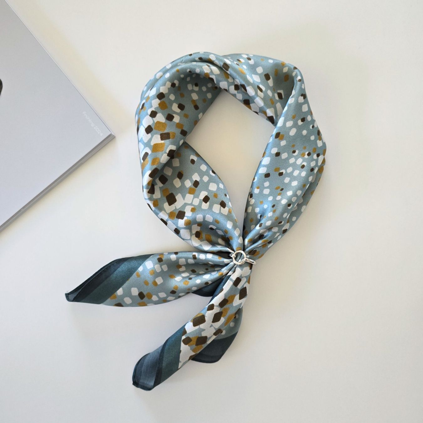 Foulard & Sciarpe: New 53cm Light Teal Silk Scarf, Mosaic Pattern 100% Silk – Nuovo e nell'imballaggio originale da Baar venduto da virginiablossoms 1