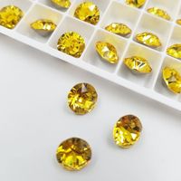 1088 Swarovski Xirius, Light Topaz, SS39 / 8 mm / 4 Stück