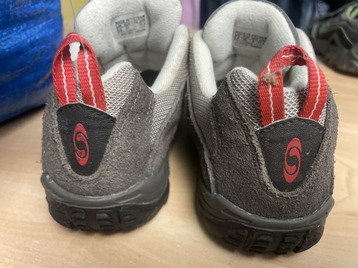 Salomon Scarpe per ragazzi: Salomon Kinder Wanderschuhe Grösse 35Top Zustan – Usato da Obergerlafingen venduto da cabo4 3