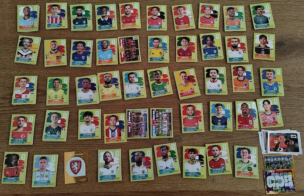 Panini Sammelbilder & Trading cards: Commande tes Panini en 2 minutes ! (voir description) – Gebraucht aus Glovelier von Skisoman