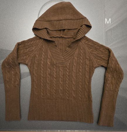 Brauner Strickpullover mit Kapuze, Grösse M