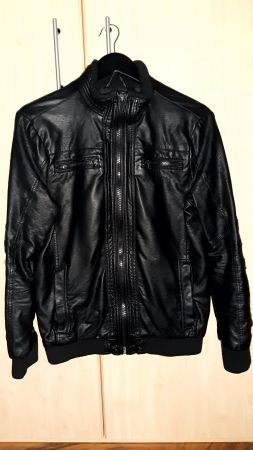 Schwarze Herren Kunstlederjacke, Gr. M (50), wie neu!