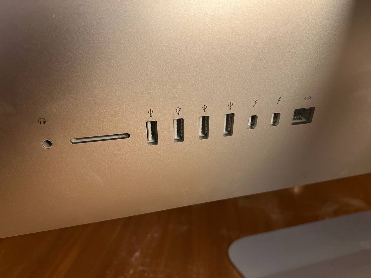 Apple PCs: 🍏 Apple iMac 21.5" Late 2013 + Magic Keyboard & Mouse – Gebraucht aus Fribourg von Mikaelpelle 2