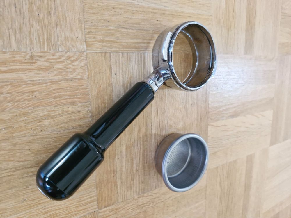 ROTKUSZ Bodenloser Siebträger 51mm mit 3 Ohren, Espresso-bottomless