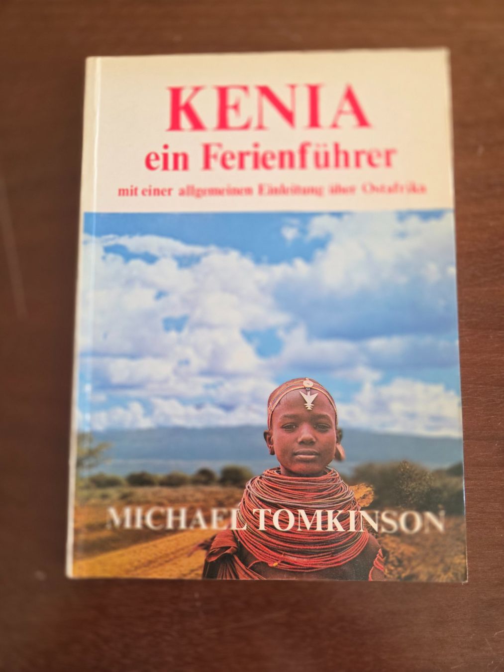 Libri: Kenia ein Ferienführer Tomkinson 1976 Afrika – Usato da Aldesago venduto da lusuardi