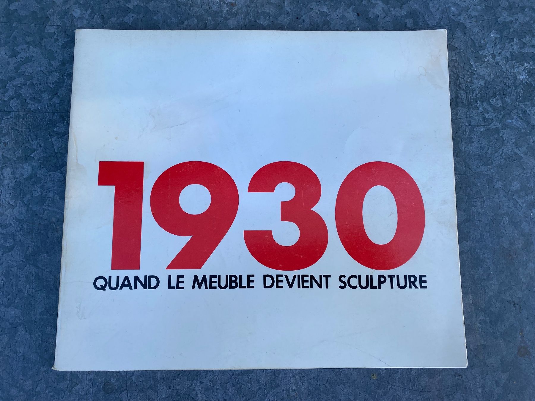 Libri: Buch 1930 Quand le meuble devient sculpture – Usato da Feldbach venduto da Olive1