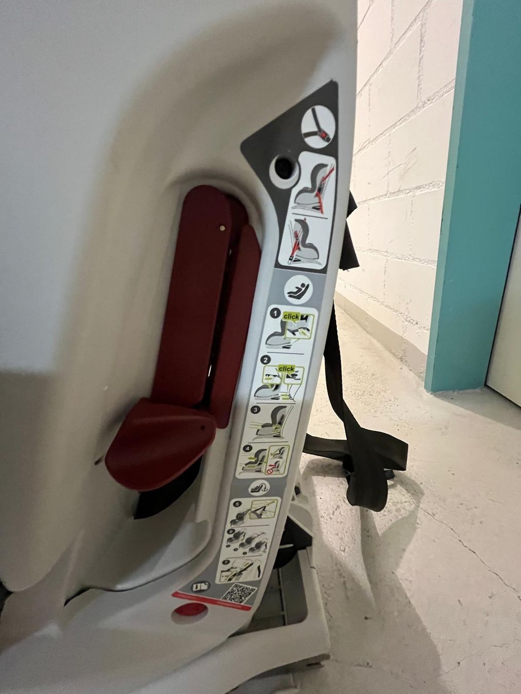 Britax Römer Seggiolini per auto: Autositz Römer 9-18 kg – Usato da Unterkulm venduto da Lotusblume81 5