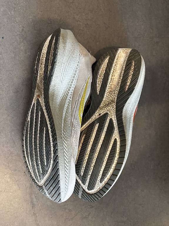 Scarpe da uomo: Saucony Triumph 21 – Usato da Zürich venduto da ljuben1 1
