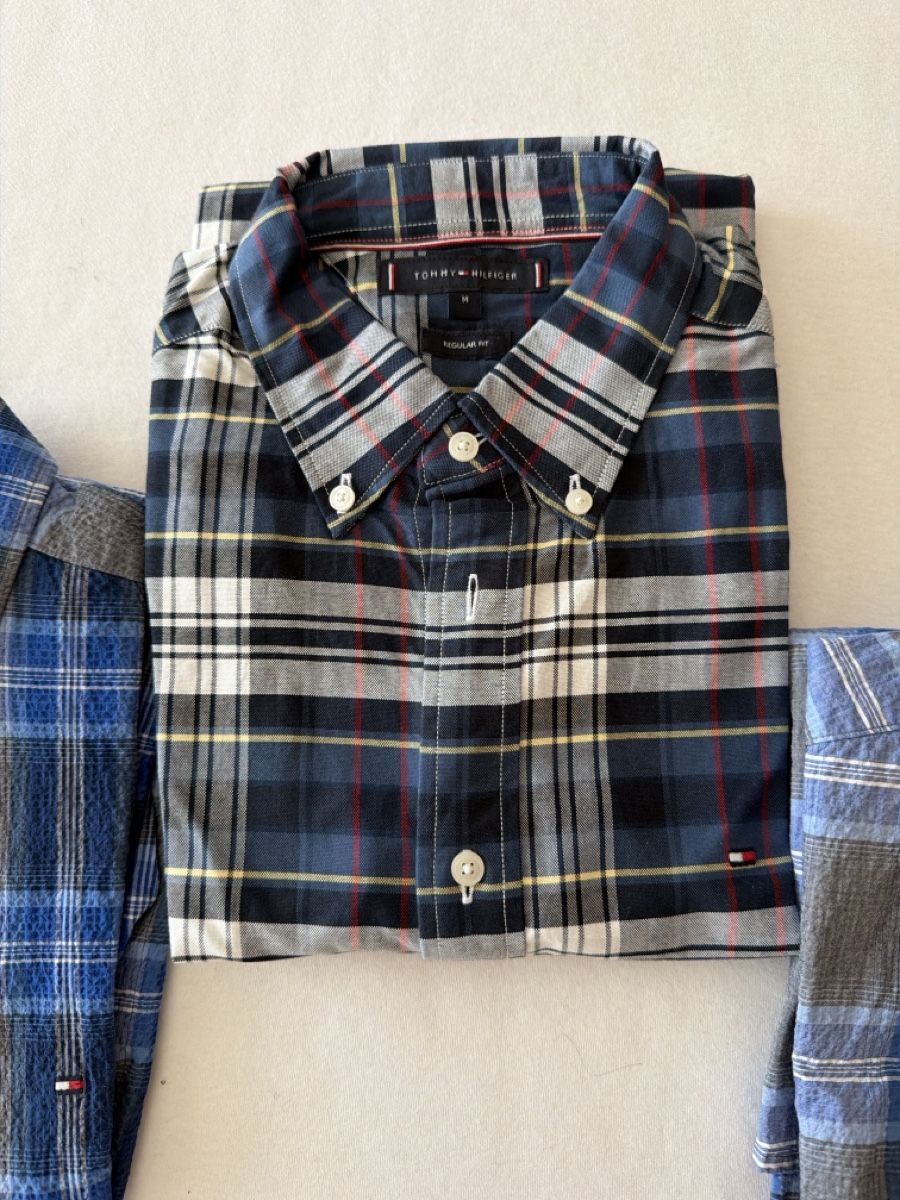 Tommy Hilfiger Hemden: Tommy Hilfiger Langarm-Hemden 3 Stück – Neu (gemäss Beschreibung) aus Triesenberg von dom_hd56 2