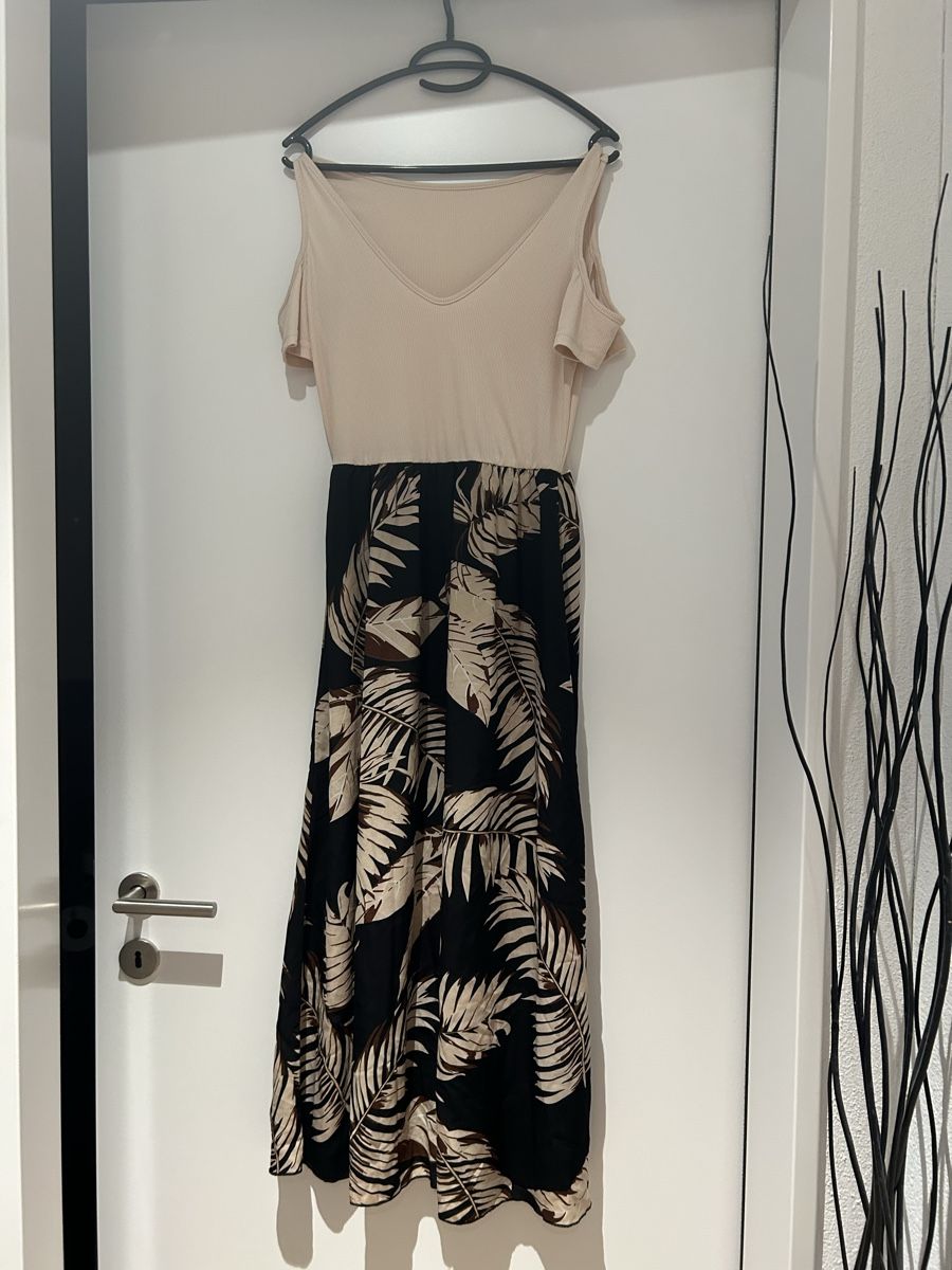 Vestiti: Kleid s grösse nie angezogen – Nuovo (secondo la descrizione) da Rümlang venduto da Jennyanna