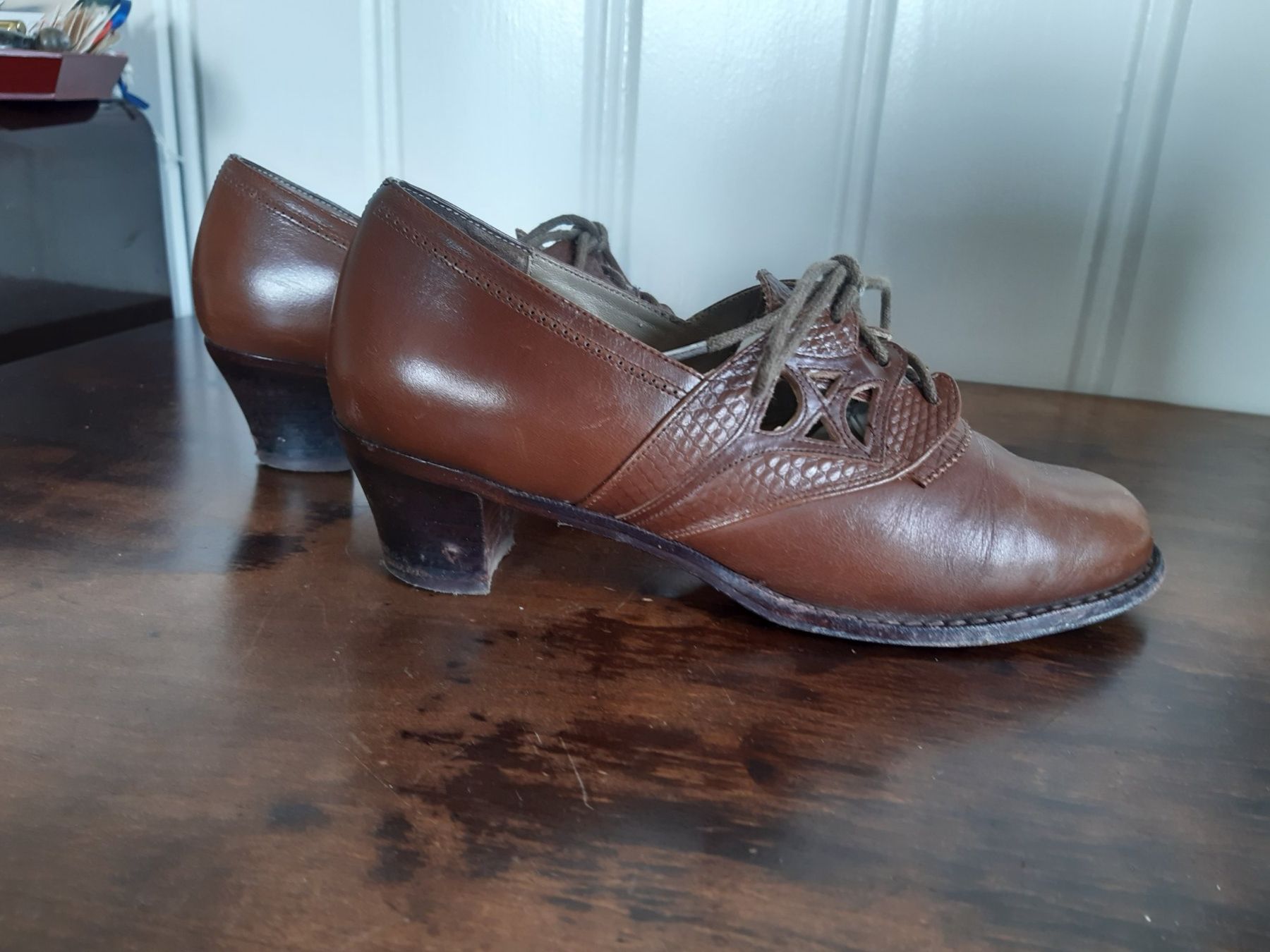 Scarpe da donna: Schuhe im stil der 40s von Memery – Usato da Arbon venduto da torso444