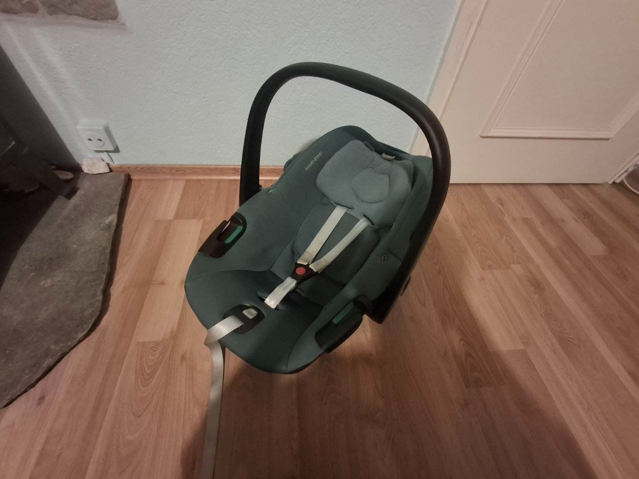 Maxi-Cosi Seggiolini per auto: Maxi Cosi Isofix – Usato da Matzendorf venduto da jja_s9nb 1