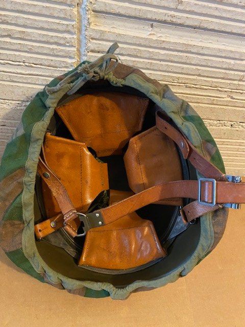 Schweizer Armee Uniformi & Effetti personali: MILITÄRHELM M71 MIT TAZ ÜBERZUG – Usato da Chur venduto da silbermon 3