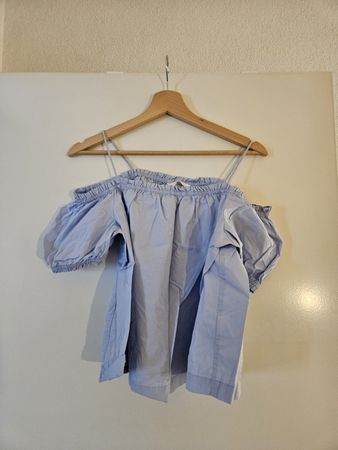 Leichtes Sommer Oberteil Off-Shoulder Gr. 36 / EUR hellblau