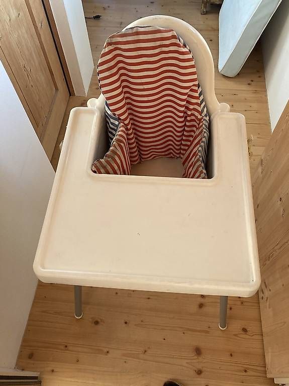 Chaises hautes: Kinderhochstuhl – D'occasion à Brunnadern par Bumlebee 1