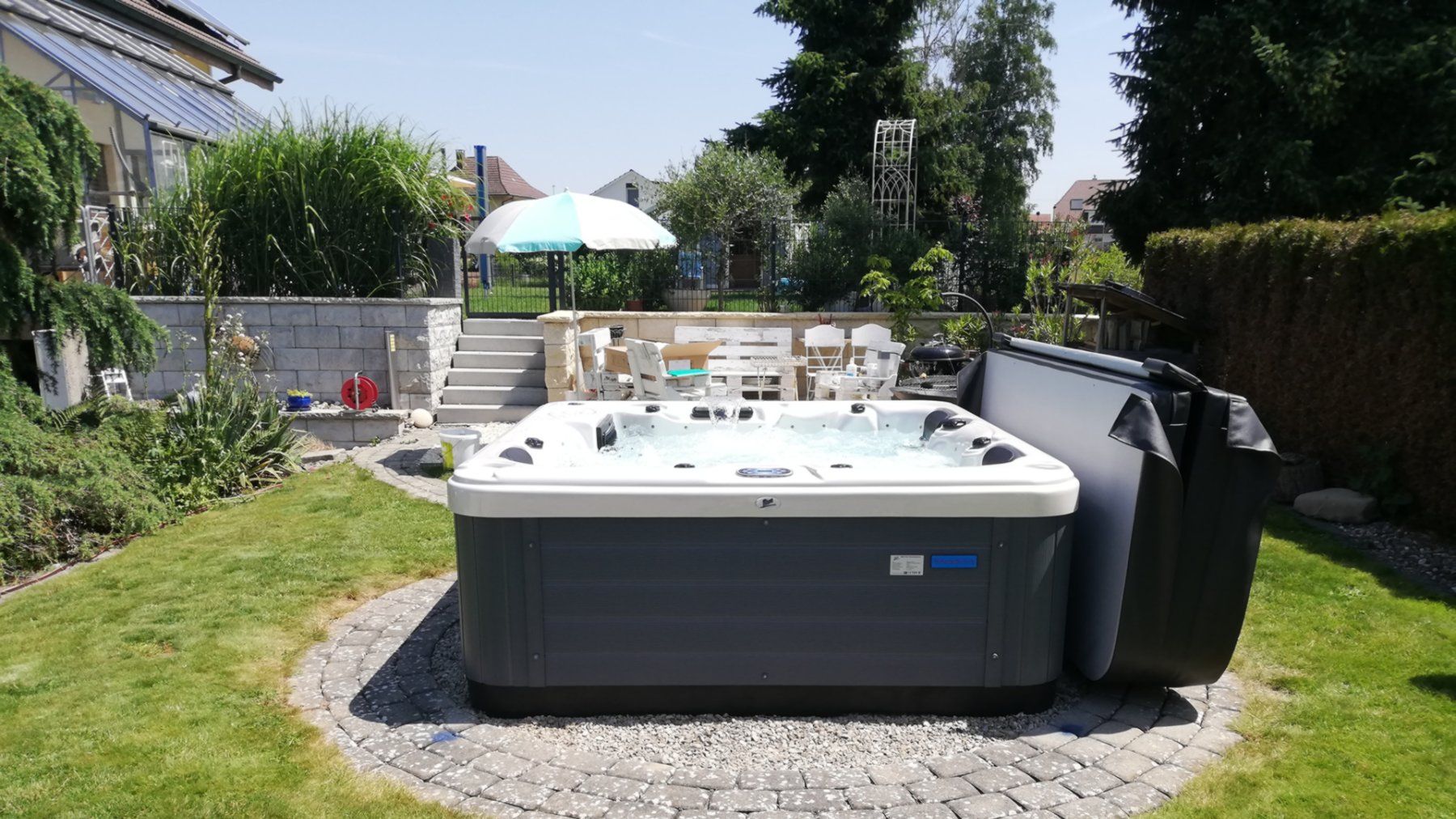 Whirlpool: Outdoor Whirlpool Stingray 6610 – Usato da Grenchen venduto da Wellnesspools 1