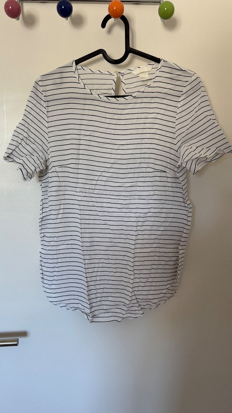 H&M T-shirt: H&M Shirt, Gr. S, gestreift – Usato da Luzern venduto da Ecila007