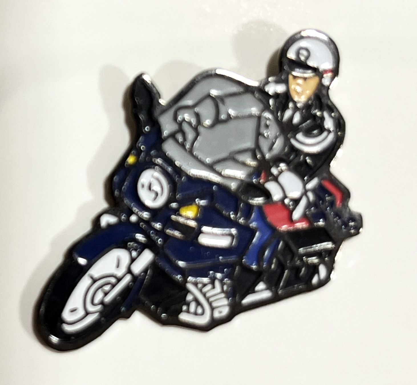 Placchette & Badge: Pin Polizei Motorrad Frankreich – Usato da Kriens venduto da TSCH1