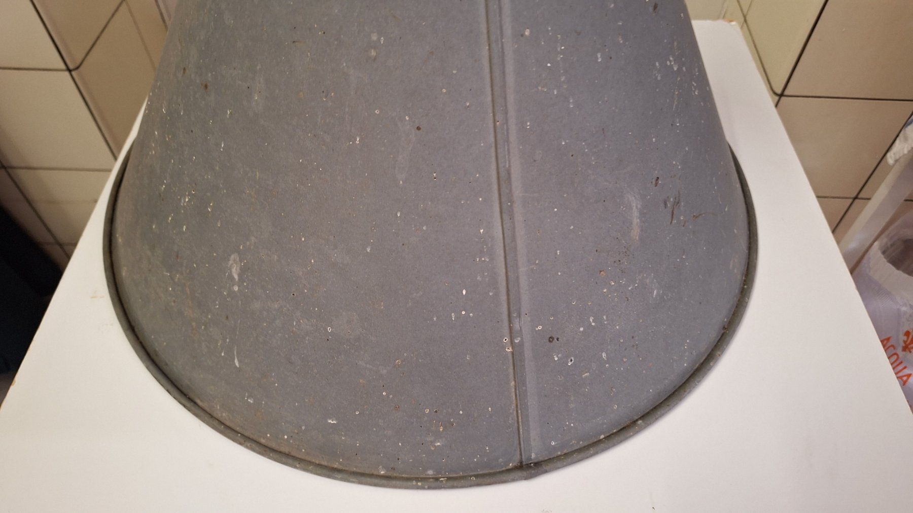 Altri elettrodomestici e apparecchi d’epoca: Scheunenfund ,alter  grosser  Metalltrichter – Usato da Arlesheim venduto da shopradl 6